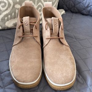 Ecco mens tan suede boots
